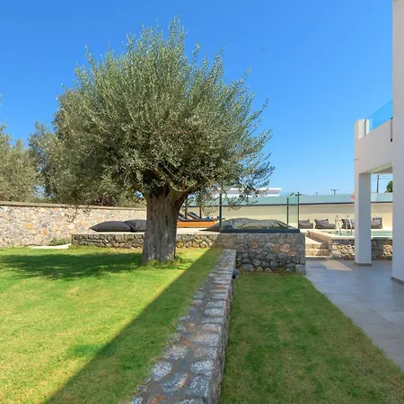 Lambis Harmonia Βίλα *