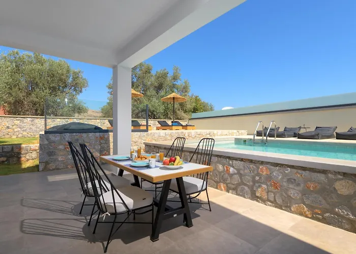 Villa Lambis Harmonia *