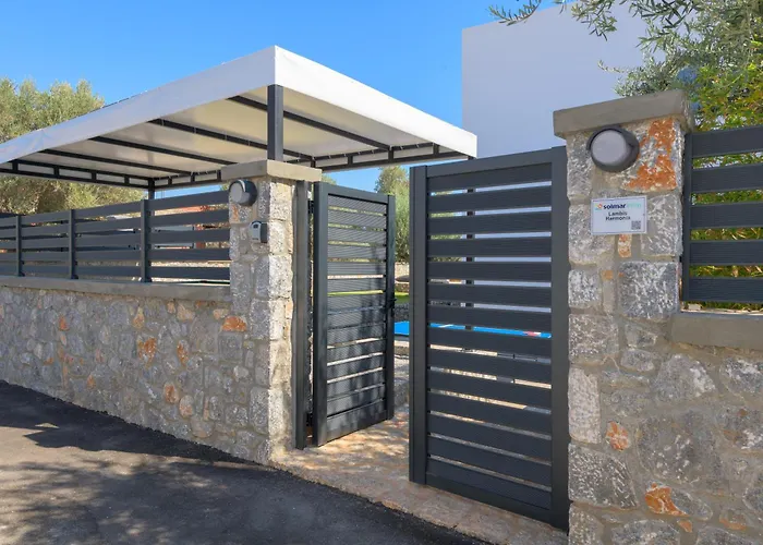 Lambis Harmonia Villa